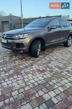 Позашляховик / Кросовер Volkswagen Touareg 2012 в Калуші