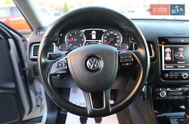 Внедорожник / Кроссовер Volkswagen Touareg 2014 в Дрогобыче