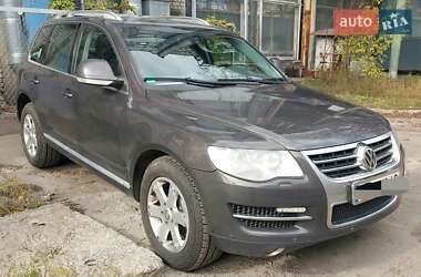 Внедорожник / Кроссовер Volkswagen Touareg 2006 в Киеве