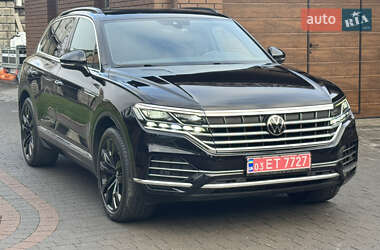 Внедорожник / Кроссовер Volkswagen Touareg 2020 в Дубно