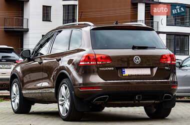 Позашляховик / Кросовер Volkswagen Touareg 2012 в Львові