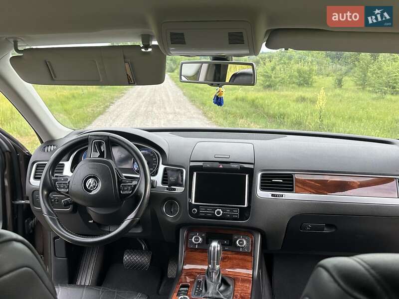 Внедорожник / Кроссовер Volkswagen Touareg 2011 в Белой Церкви фото 8 Внедорожник / Кроссовер Volkswagen Touareg 2011 в Белой Церкви