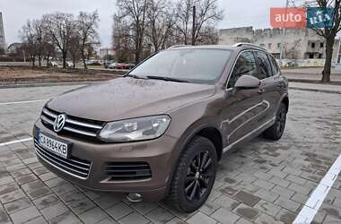 Внедорожник / Кроссовер Volkswagen Touareg 2013 в Черкассах