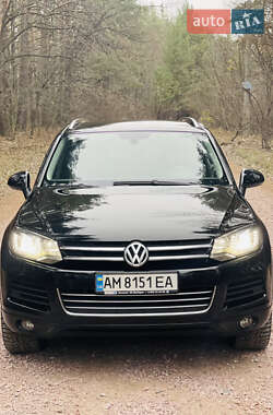Позашляховик / Кросовер Volkswagen Touareg 2012 в Києві