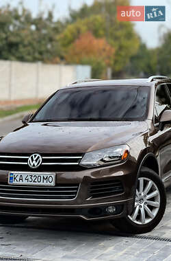 Внедорожник / Кроссовер Volkswagen Touareg 2010 в Черкассах