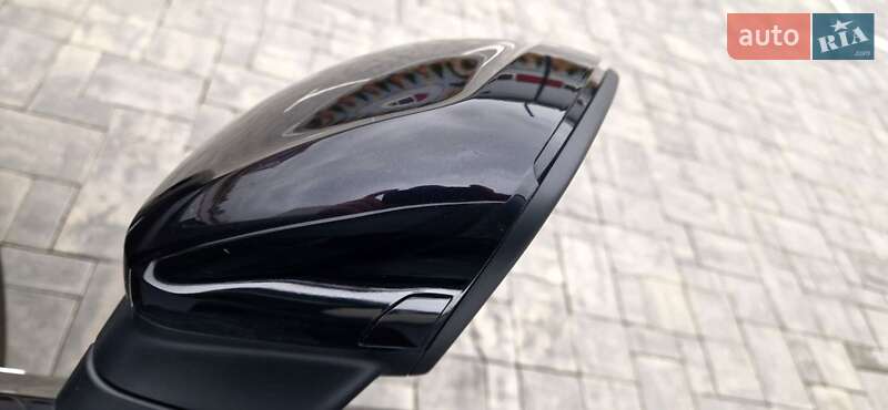 Внедорожник / Кроссовер Volkswagen Touareg 2018 в Луцке