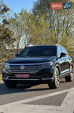 Позашляховик / Кросовер Volkswagen Touareg 2019 в Бродах