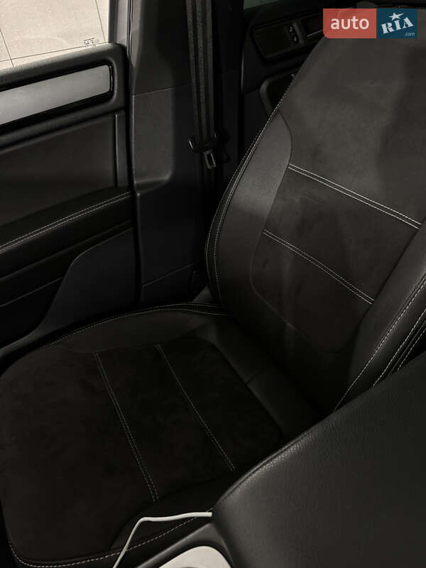 Внедорожник / Кроссовер Volkswagen Touareg 2011 в Хмельницком