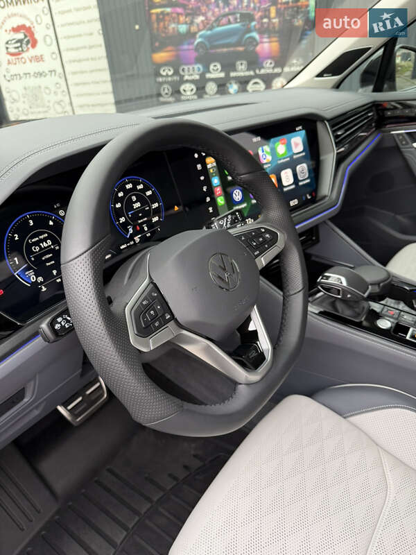 Внедорожник / Кроссовер Volkswagen Touareg 2024 в Днепре