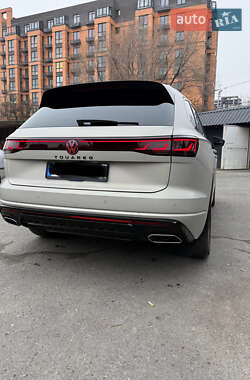 Внедорожник / Кроссовер Volkswagen Touareg 2024 в 