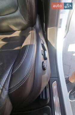 Позашляховик / Кросовер Volkswagen Touareg 2013 в 