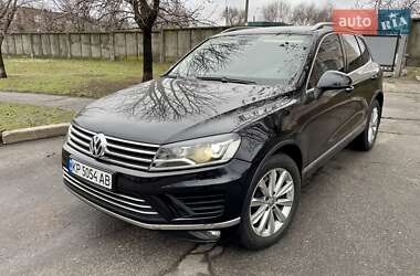 Позашляховик / Кросовер Volkswagen Touareg 2017 в Запоріжжі