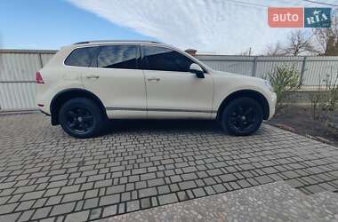 Внедорожник / Кроссовер Volkswagen Touareg 2010 в Фастове