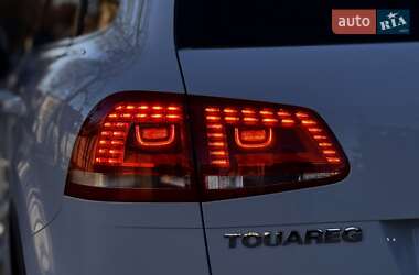 Внедорожник / Кроссовер Volkswagen Touareg 2015 в Одессе