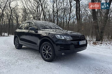 Внедорожник / Кроссовер Volkswagen Touareg 2012 в Днепре