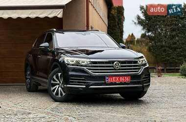 Позашляховик / Кросовер Volkswagen Touareg 2019 в Мукачевому