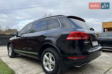 Внедорожник / Кроссовер Volkswagen Touareg 2011 в Ивано-Франковске