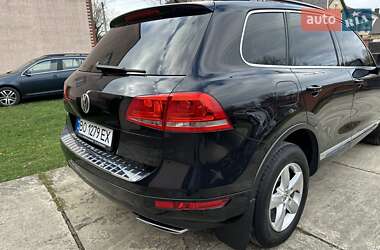 Внедорожник / Кроссовер Volkswagen Touareg 2011 в Ивано-Франковске