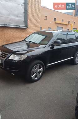 Внедорожник / Кроссовер Volkswagen Touareg 2006 в Каменском