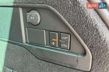 Внедорожник / Кроссовер Volkswagen Touareg 2011 в 