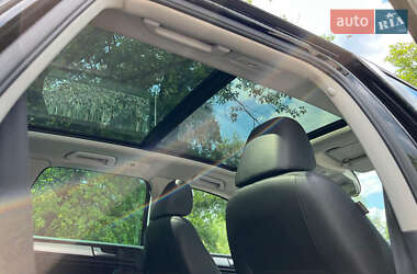 Внедорожник / Кроссовер Volkswagen Touareg 2011 в 