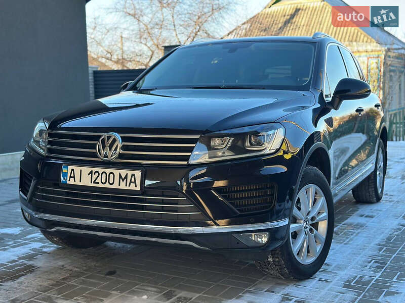 Позашляховик / Кросовер Volkswagen Touareg 2017 в Тетієві