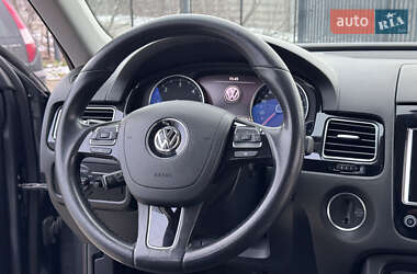 Позашляховик / Кросовер Volkswagen Touareg 2012 в Івано-Франківську