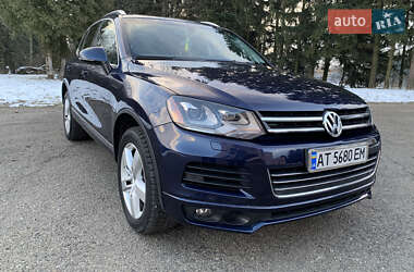 Внедорожник / Кроссовер Volkswagen Touareg 2012 в Бурштыне