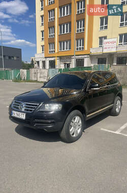 Внедорожник / Кроссовер Volkswagen Touareg 2005 в Киеве