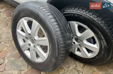 Внедорожник / Кроссовер Volkswagen Touareg 2013 в 