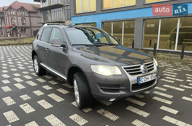 Позашляховик / Кросовер Volkswagen Touareg 2008 в Тячеві