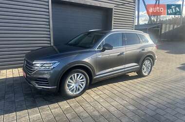 Внедорожник / Кроссовер Volkswagen Touareg 2018 в Житомире