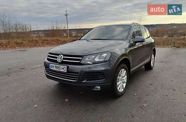 Позашляховик / Кросовер Volkswagen Touareg 2013 в Житомирі