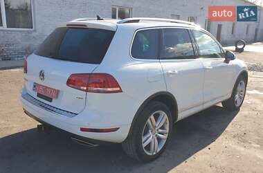 Позашляховик / Кросовер Volkswagen Touareg 2014 в Дубні