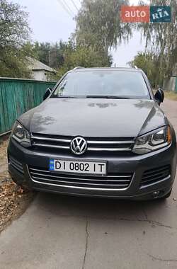 Внедорожник / Кроссовер Volkswagen Touareg 2011 в Киеве