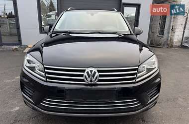 Внедорожник / Кроссовер Volkswagen Touareg 2017 в Тернополе