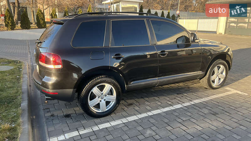 Позашляховик / Кросовер Volkswagen Touareg 2007 в Запоріжжі