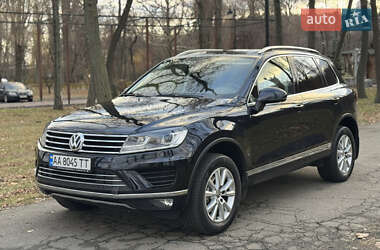 Внедорожник / Кроссовер Volkswagen Touareg 2017 в Киеве