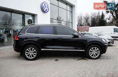 Позашляховик / Кросовер Volkswagen Touareg 2014 в Житомирі