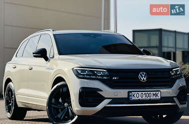 Позашляховик / Кросовер Volkswagen Touareg 2020 в Мукачевому