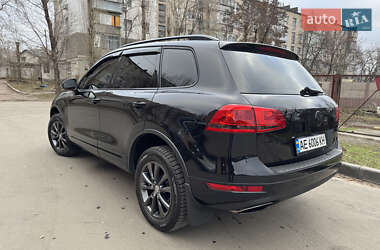 Внедорожник / Кроссовер Volkswagen Touareg 2012 в Днепре