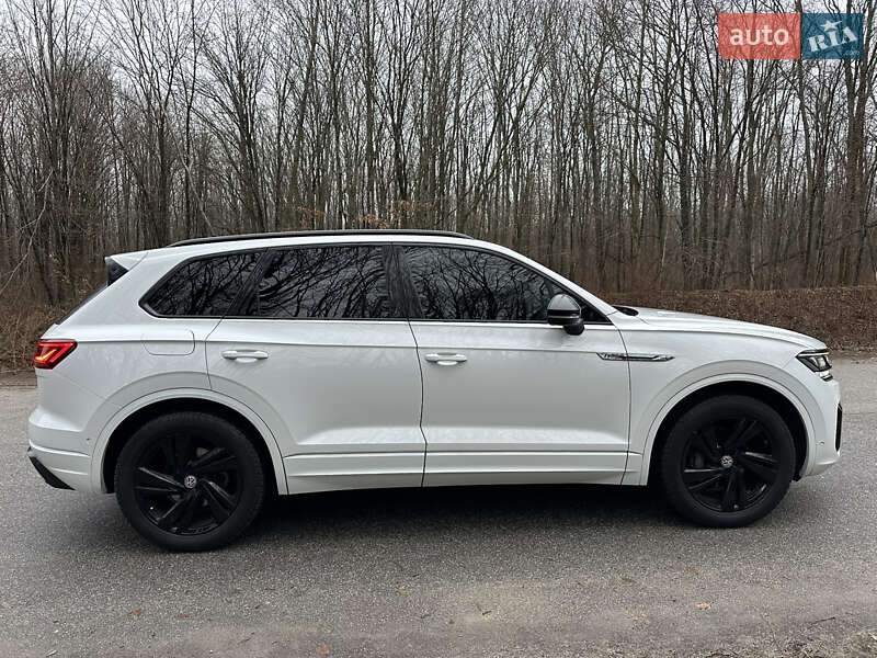 Внедорожник / Кроссовер Volkswagen Touareg 2019 в Белой Церкви