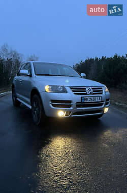 Внедорожник / Кроссовер Volkswagen Touareg 2006 в Ратным