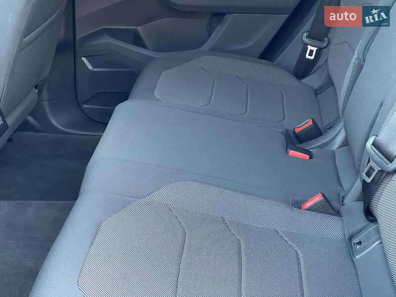 Позашляховик / Кросовер Volkswagen Touareg 2018 в Мукачевому