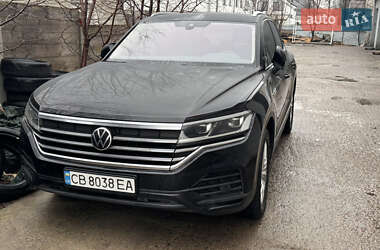 Позашляховик / Кросовер Volkswagen Touareg 2020 в Києві