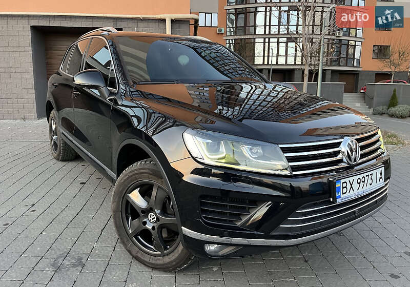 Внедорожник / Кроссовер Volkswagen Touareg 2015 в Ивано-Франковске