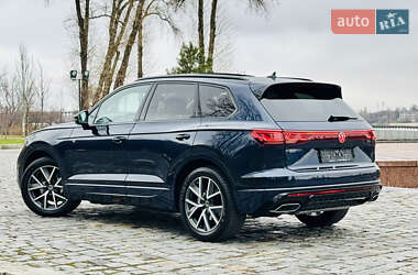 Внедорожник / Кроссовер Volkswagen Touareg 2024 в Киеве