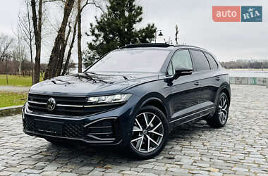 Внедорожник / Кроссовер Volkswagen Touareg 2024 в Киеве