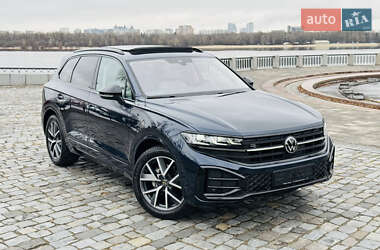 Внедорожник / Кроссовер Volkswagen Touareg 2024 в Киеве