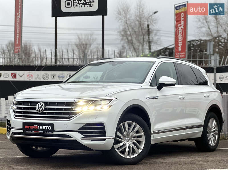 Внедорожник / Кроссовер Volkswagen Touareg 2019 в Киеве